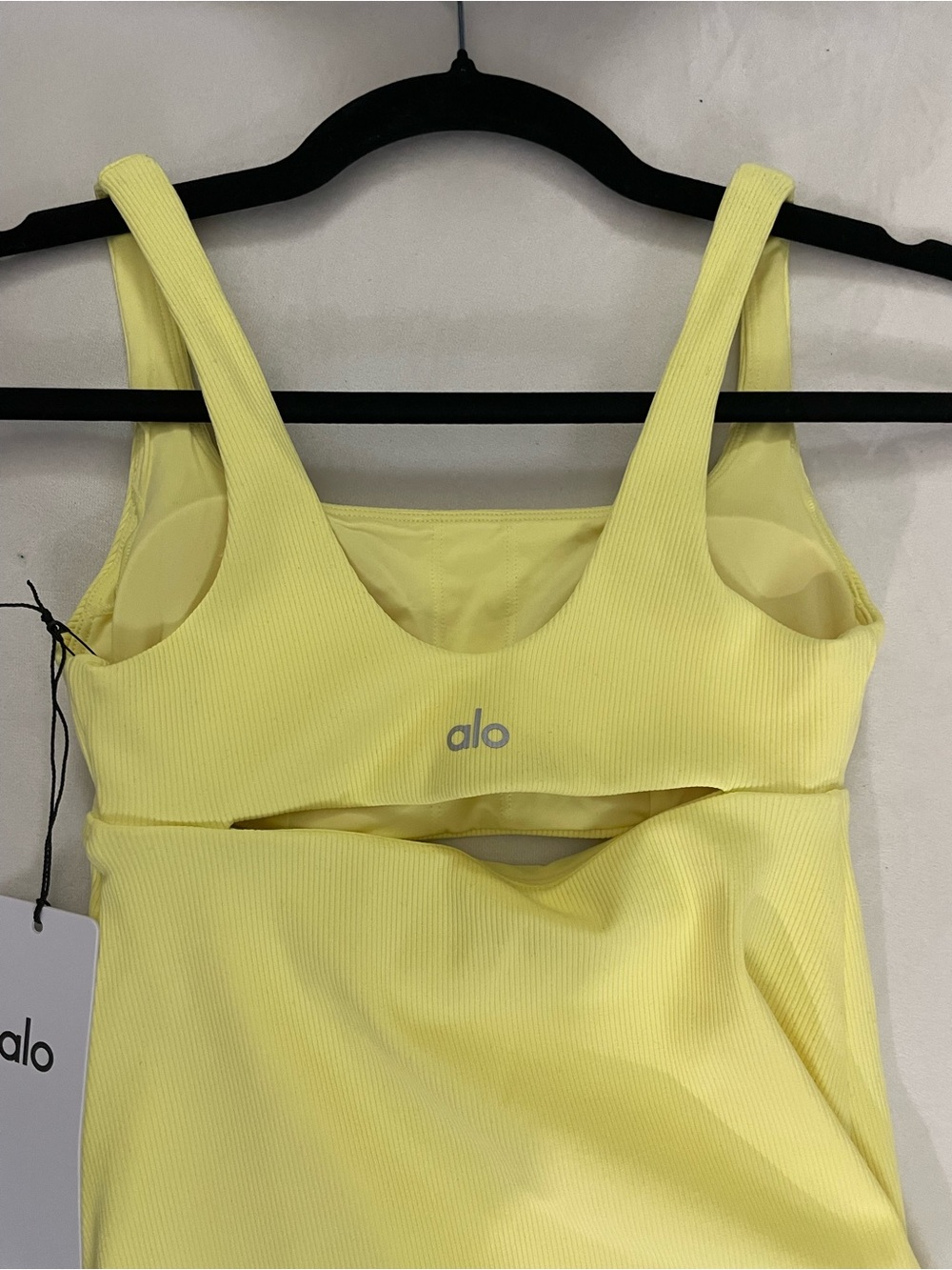 Alo Yoga NWT Slice Tennis in Sunshine Yellow Shorts Underneath Size XS - Picture 11 of 15
